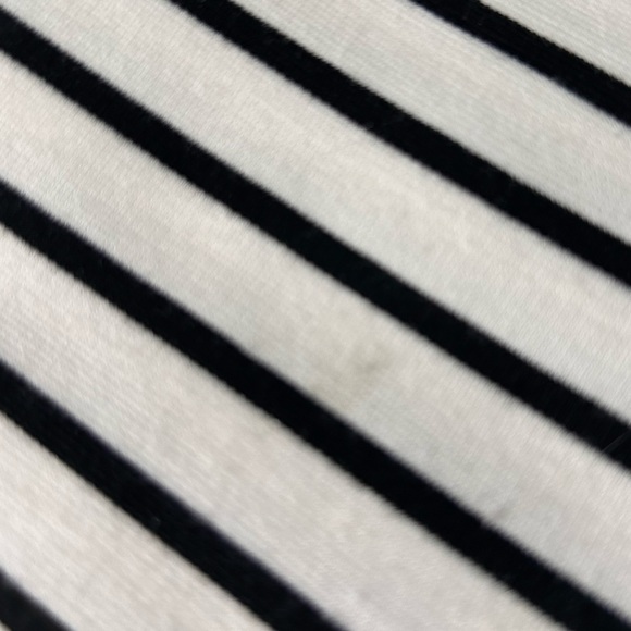 Kenar black/white striped dress, super soft fabric, exposed zipper - CUTE!!! - Picture 11 of 11